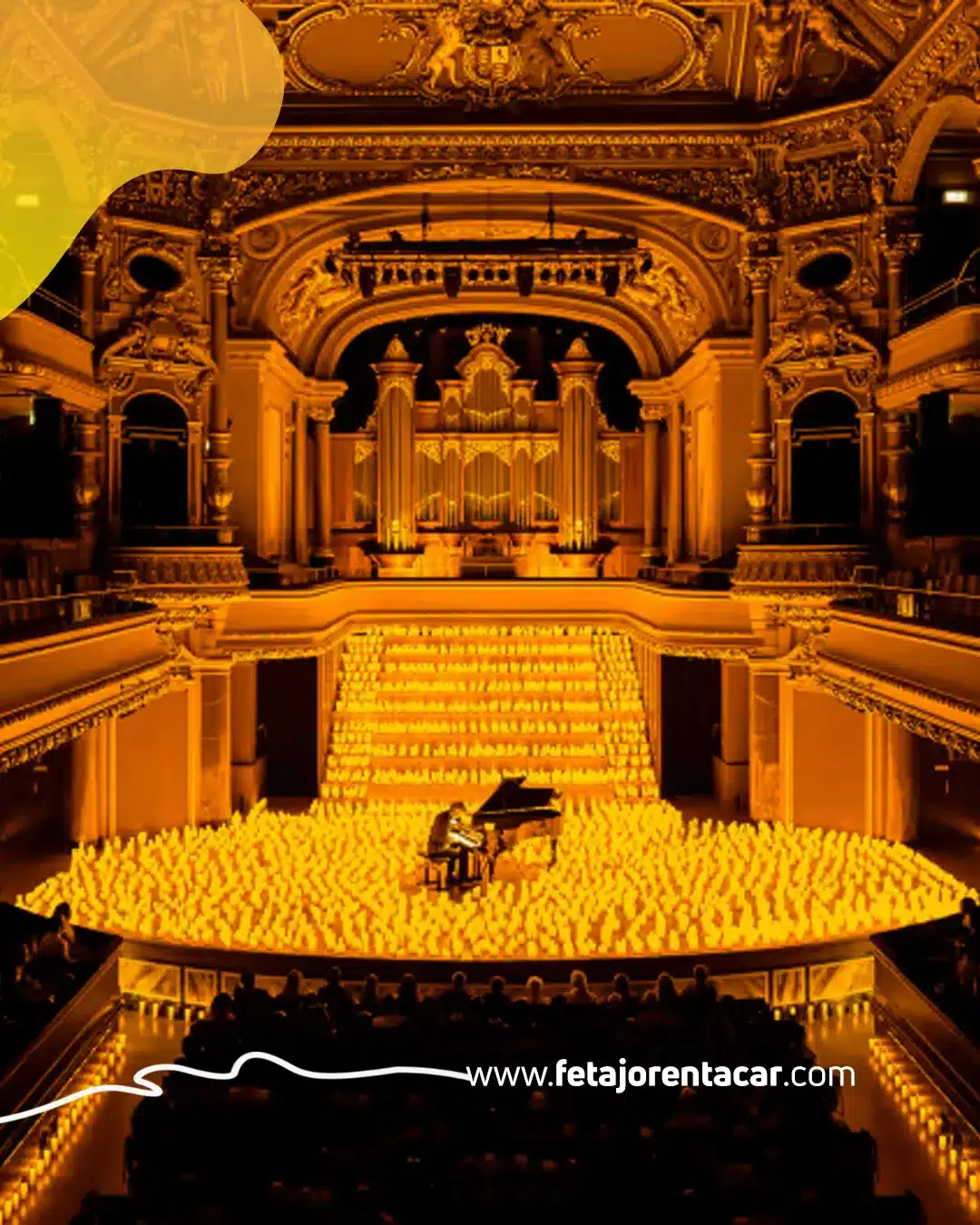 Candlelight concerts Malaga: string quartet performing by candlelight in an ornate concert hall